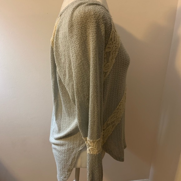 Blu Pepper v-neck blue/gray sweater tunic, size M - Picture 3 of 6